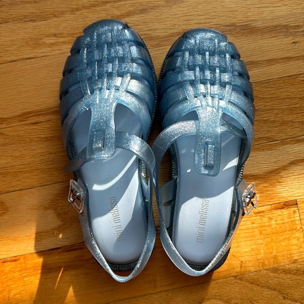 Size 1 girls sandals